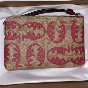 BRAND NEW Coach Corner Zip Wristlet